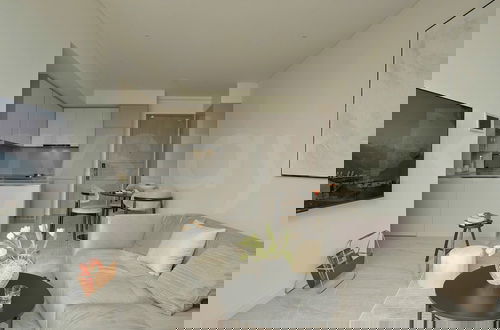 Photo 34 - SURI- METROPOLE Thu Thiem Apartment