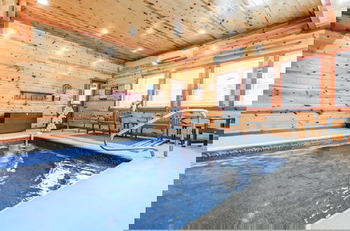 Foto 14 - Laurel Point Indoor Pool Screening Game Room Located in Smoky Mtn Ridge
