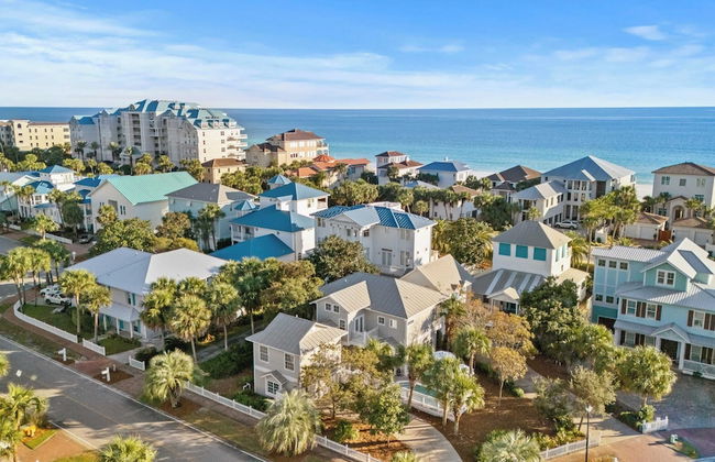 Steps to Beach! Arcade Game Room, Pool + Hot Tub Calico Scallop by Avantstay - Foto 78