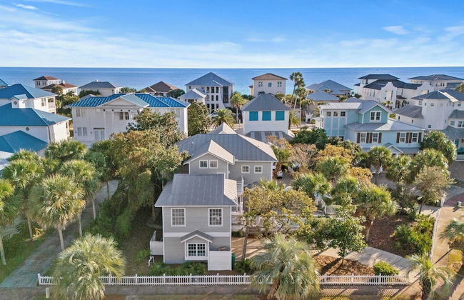 Steps to Beach! Arcade Game Room, Pool + Hot Tub Calico Scallop by Avantstay - Foto 76