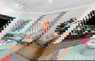 Foto 3 - Steps to Beach! Arcade Game Room, Pool + Hot Tub Calico Scallop by Avantstay