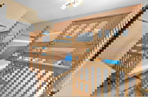 Foto 32 - Steps to Beach! Arcade Game Room, Pool + Hot Tub Calico Scallop by Avantstay