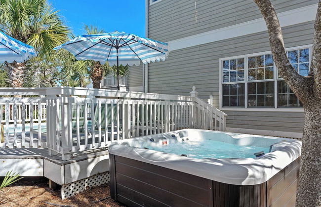 Steps to Beach! Arcade Game Room, Pool + Hot Tub Calico Scallop by Avantstay - Foto 69