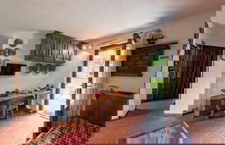 Foto 2 - Cozy Apartment With Garden in Courmayeur