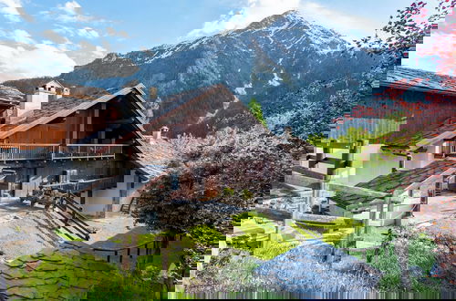 Foto 1 - Cozy Apartment With Garden in Courmayeur