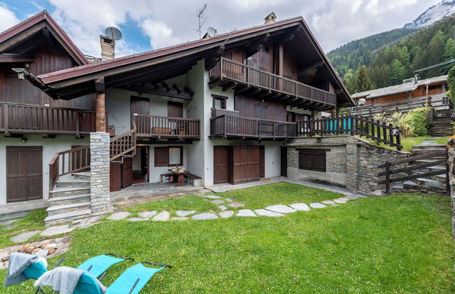 Cozy Apartment With Garden in Courmayeur - Foto 20