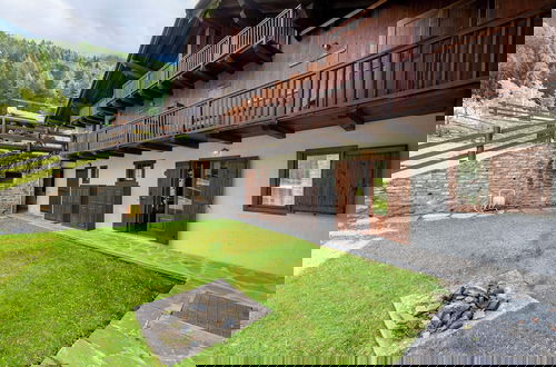 Foto 23 - Cozy Apartment With Garden in Courmayeur
