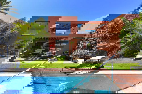 Foto 1 - Luxurious Holiday Home With Pool in Maspalomas
