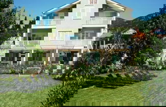 Foto 1 - Nice Apartment With Balcony