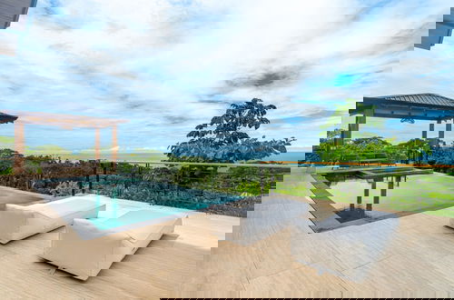Foto 12 - Private Eco-luxury Villa Jacuzzi Oceanview Pool