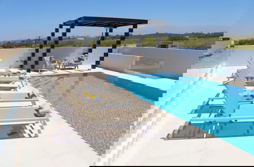 Photo 27 - Beach Sand Villas - Beachfront Rooftop Pool