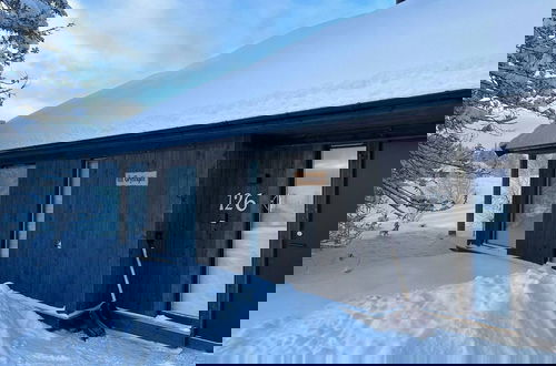 Foto 45 - Modern Mountain Cabin - Outdoor Hot Tub - 8 Beds