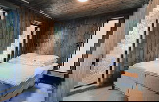 Foto 2 - Modern Mountain Cabin - Outdoor Hot Tub - 8 Beds