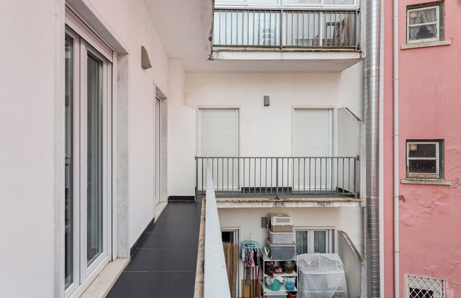 JOIVY Modern flat near Estrela Garden - Photo 1