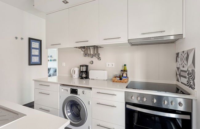 JOIVY Modern flat near Estrela Garden - Photo 10