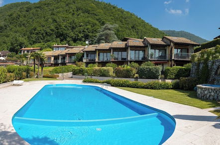 Foto 23 - Blue Villa With Shared Pool and Private Garden Near Salò