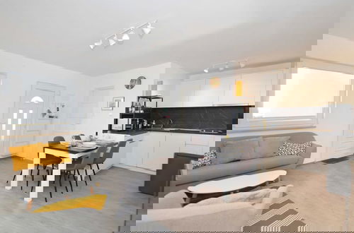 Foto 17 - Tranquil and Bright Apartment With Loggia