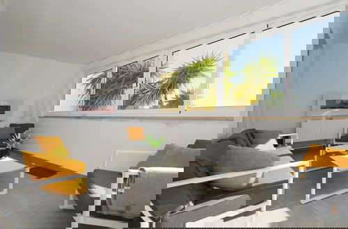 Foto 25 - Tranquil and Bright Apartment With Loggia