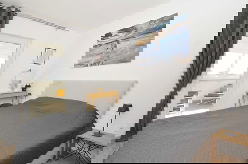 Foto 5 - Tranquil and Bright Apartment With Loggia