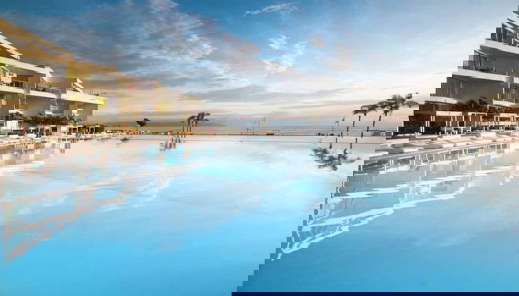 Foto 1 - Aria Ocean Beachfront Condos