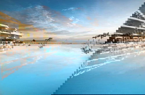 Foto 1 - Aria Ocean Beachfront Condos