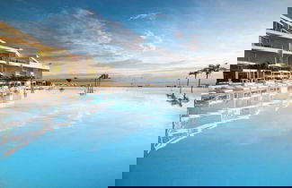 Foto 1 - Aria Ocean Beachfront Condos