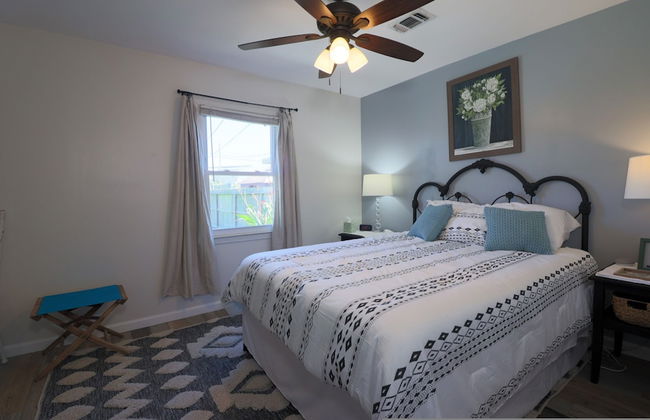 One-of-a-kind Home Near Moody Gardens - Foto 15