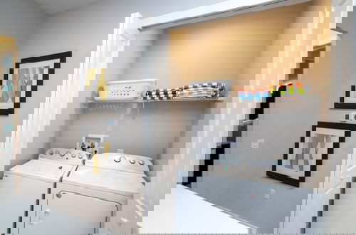 Foto 40 - Modern Chic Home Mickey and Toy Story Rooms