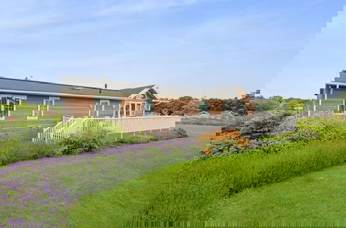 Photo 1 - Host Stay Mahonia Lodge