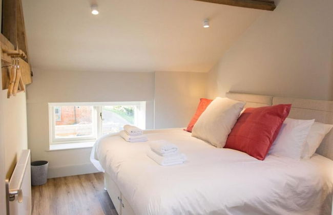 Host Stay Boathouse Barn - Photo 4