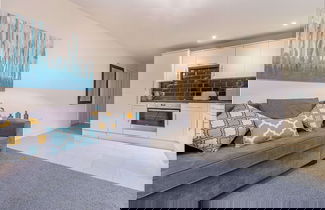 Foto 3 - Host Stay Westbrook Court Apartment