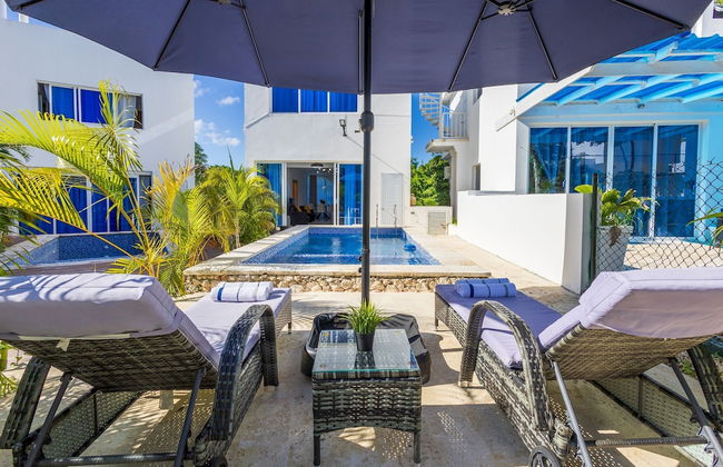 Relaxing 3-bedroom Villa With Pool Rooftop Jacuzzi in a Secluded Setting - Foto 3