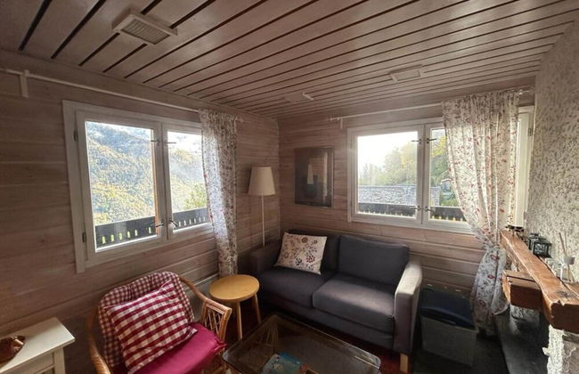 Chalet With Garden and Mountain View - Photo 1