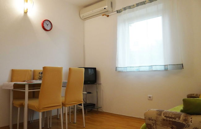 Bright Krk Apartment With Balcony and Beach Proximity - Foto 7