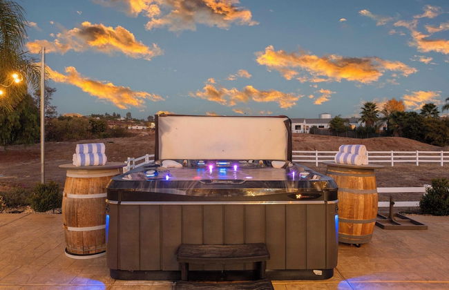 Bordeaux by Avantstay Private Pool, Hot Tub & Game Room Near Temecula - Photo 3