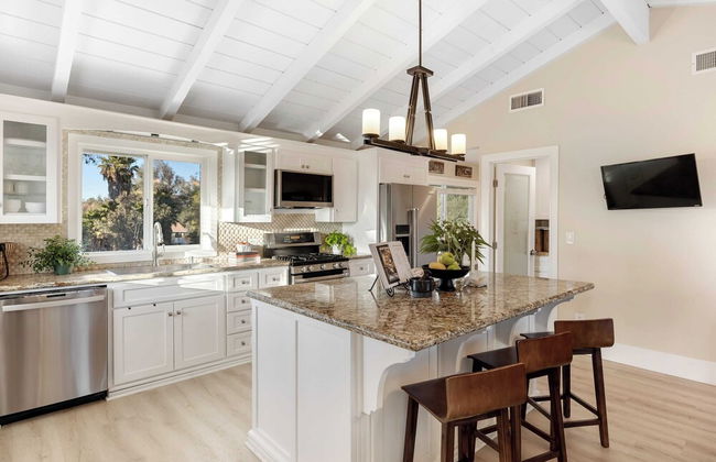 Bordeaux by Avantstay Private Pool, Hot Tub & Game Room Near Temecula - Photo 10