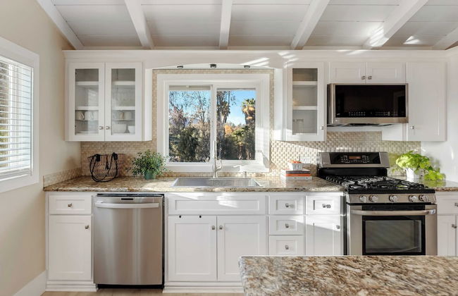 Bordeaux by Avantstay Private Pool, Hot Tub & Game Room Near Temecula - Photo 12
