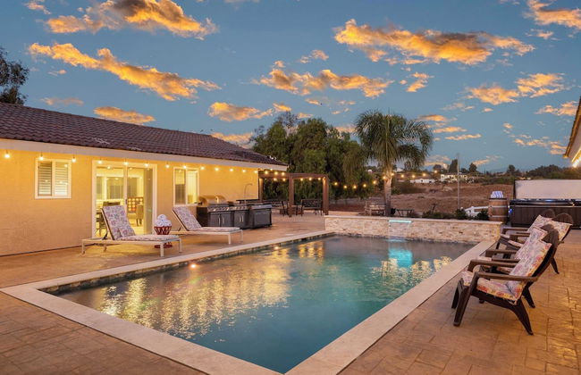 Bordeaux by Avantstay Private Pool, Hot Tub & Game Room Near Temecula - Photo 1