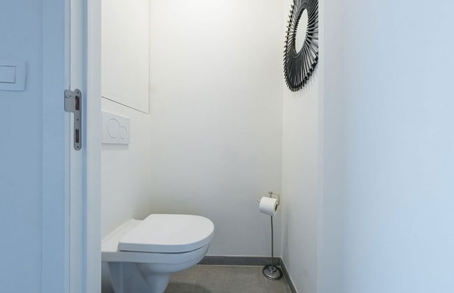 Modern Flat 2 Bedrooms With Open View - Photo 12