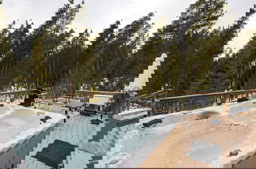 Photo 24 - Treehouse by Avantstay Secluded Mountain Cabin w Views Hot Tub Treehouse