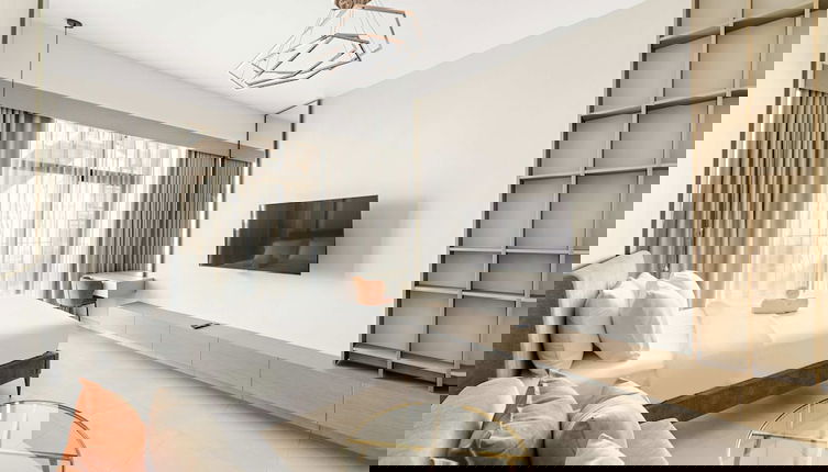 Foto 1 - High-end Studio With Rooftop Pool and gym