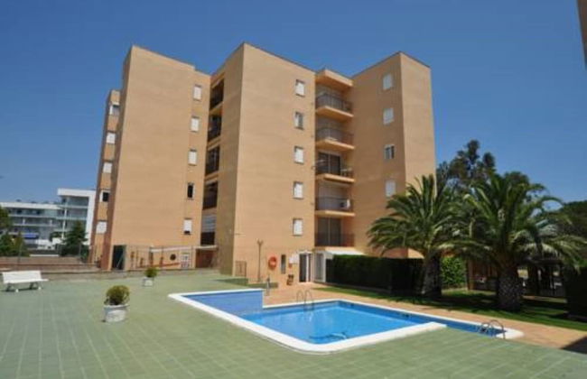 Apartment in Roses Near Sandy Beach - Foto 1
