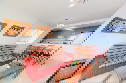 Foto 9 - Apartment With Scenic View
