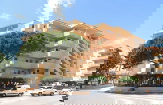 Foto 1 - Apartment With Scenic View