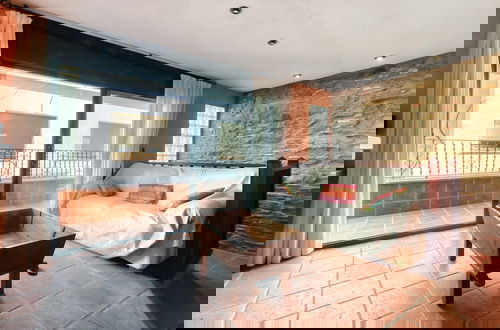 Foto 11 - Spacious Apartment With Terrace