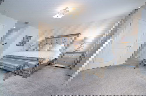 Foto 45 - Home 6bed Themed Rooms Game Room Storey Lake