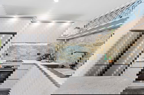 Foto 7 - Modern Apartment with Esplanade Views