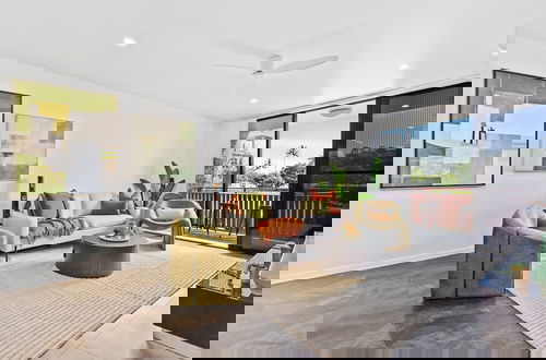 Foto 9 - Modern Apartment with Esplanade Views