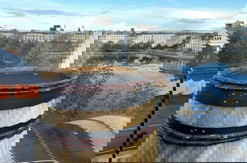 Foto 41 - Central Penthouse With Private Rooftop Terrace