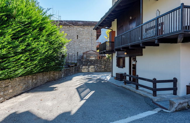 Lovely Apartment In Courmayeur - Photo 34